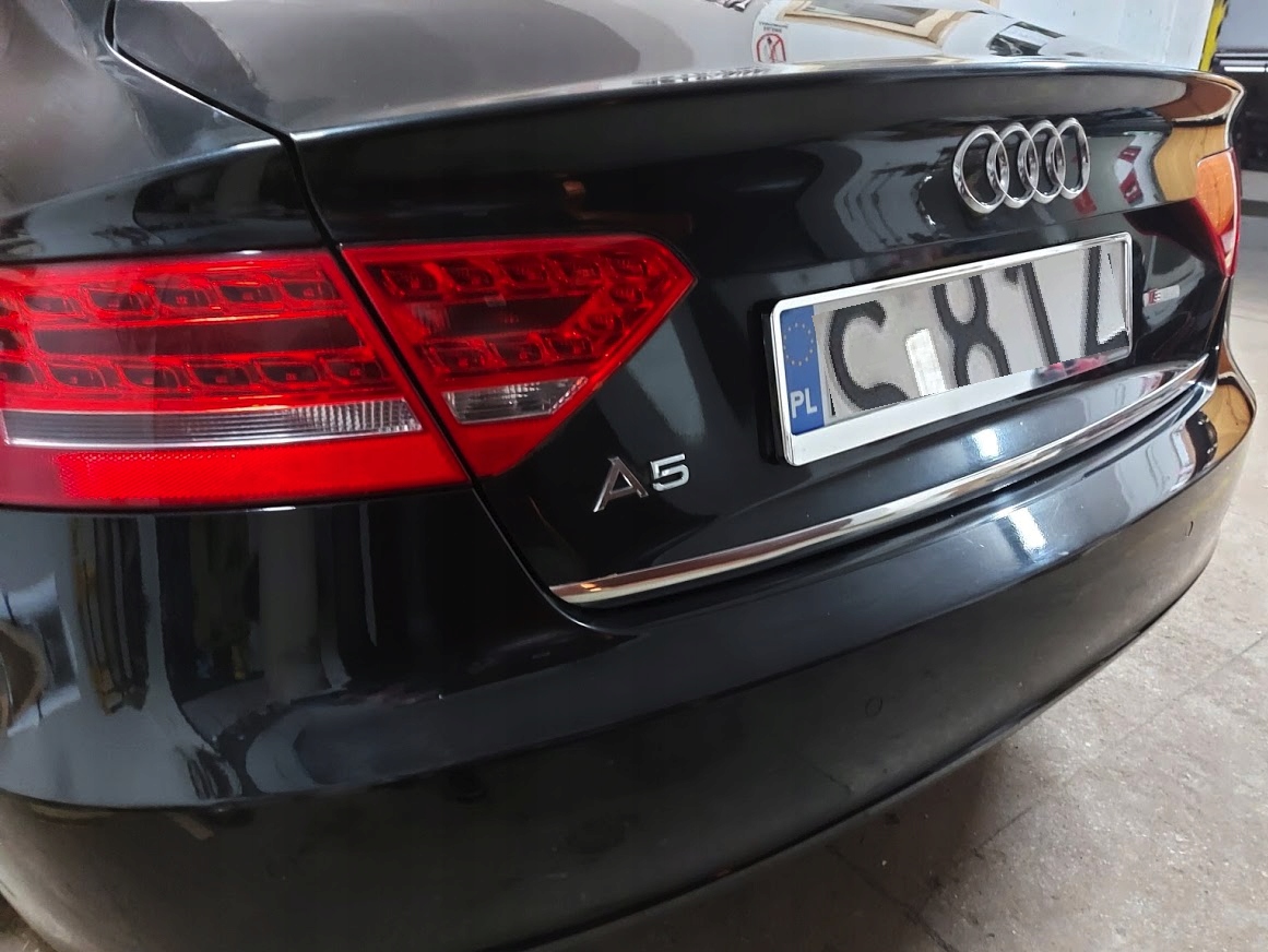 Tira cromada para coche