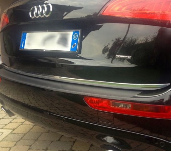 Audi Q5 chrome strip - gloss