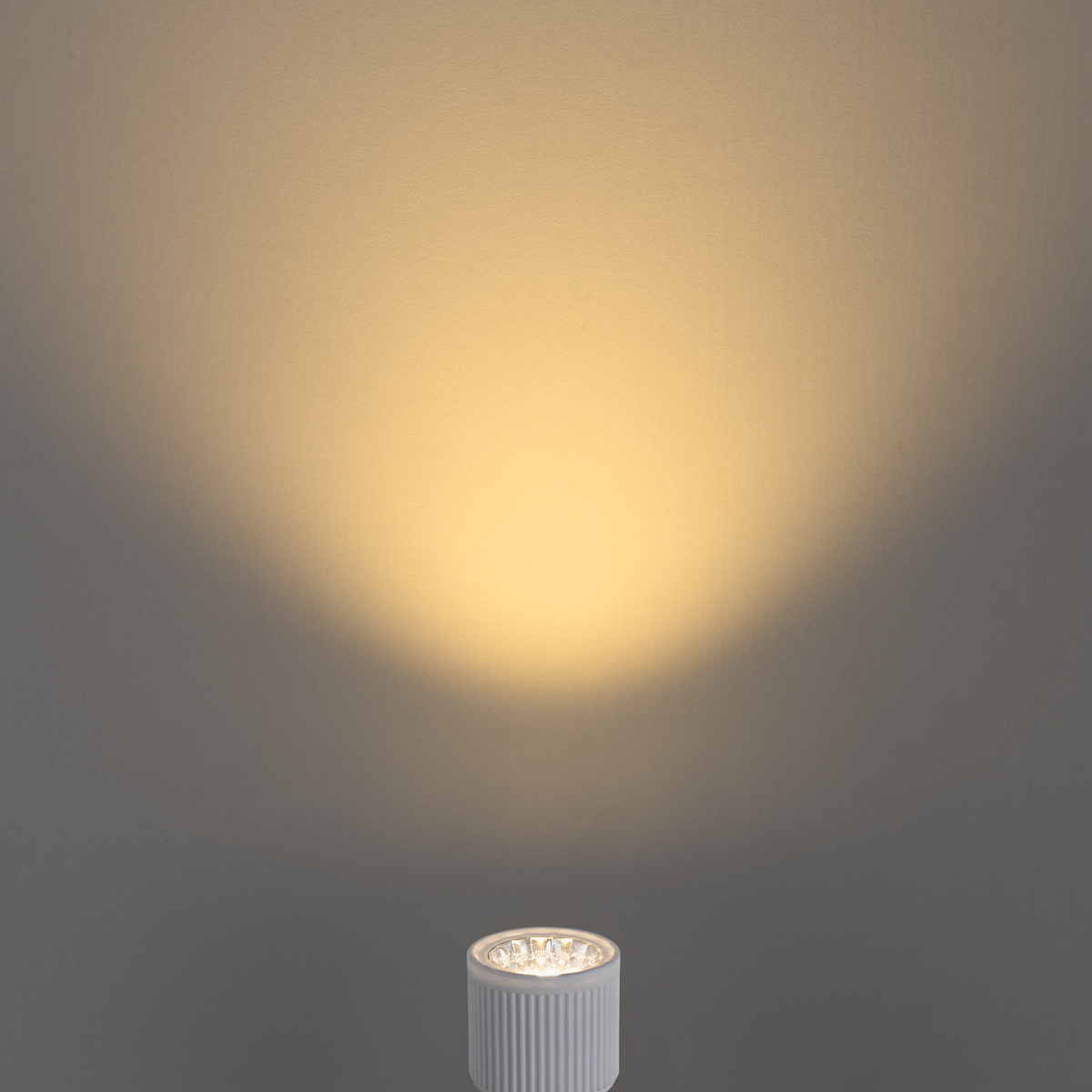 Bombilla LED G9 regulable 3 niveles 3W 300lm 2700K