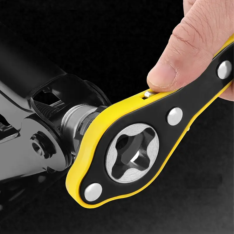 labor saving jack ratchet wrench lug wrench with long handle for tire jack car jack wrench positive reversal knob design for truck cars details 3