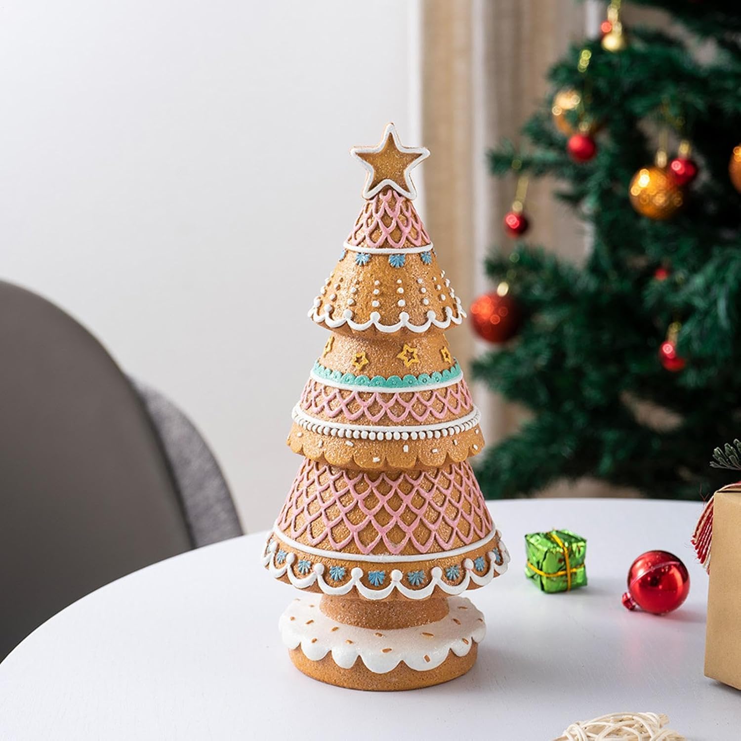 Décorations de Noël pour arbres de Noël et pain d'épice.Préparation