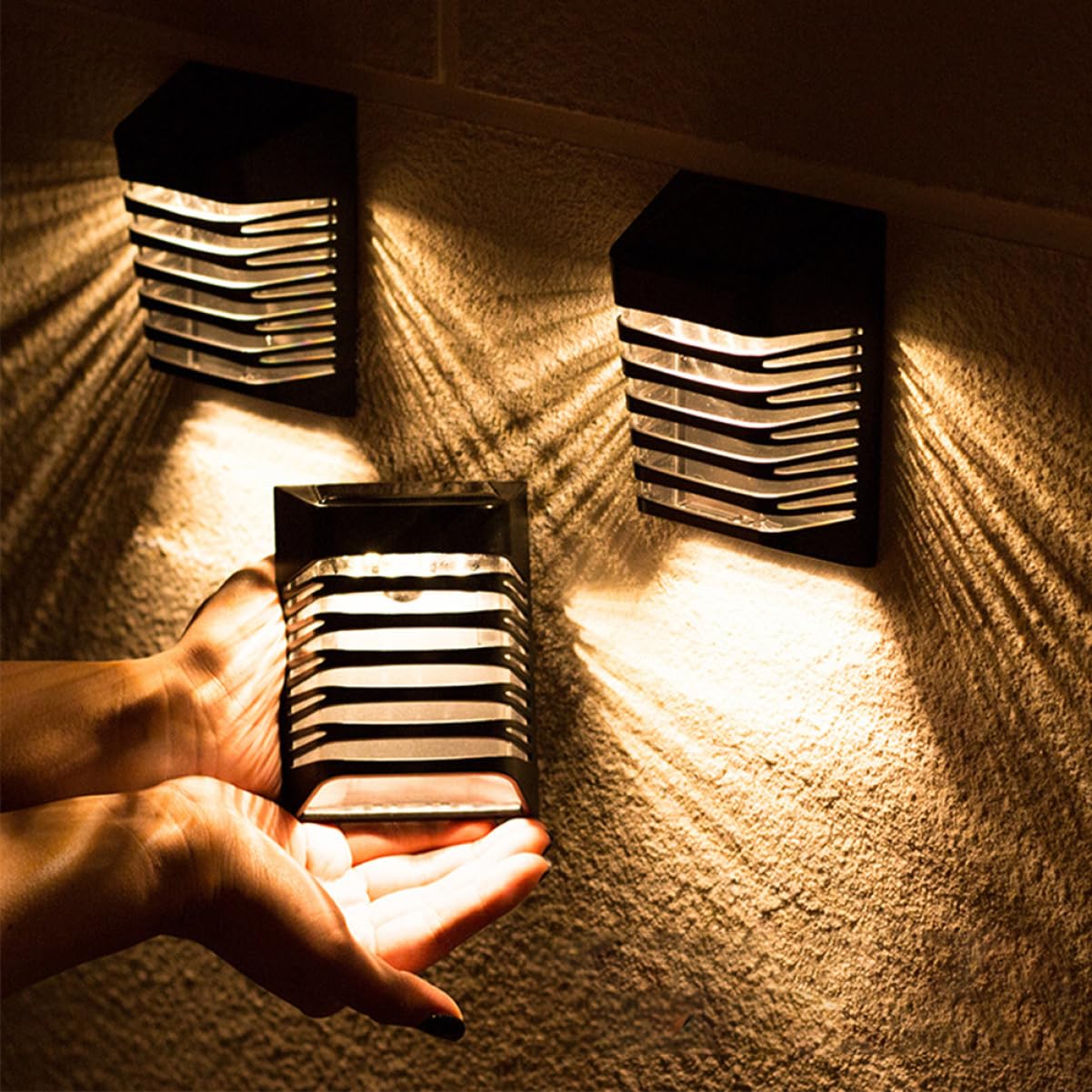 Lampe solaire extérieure