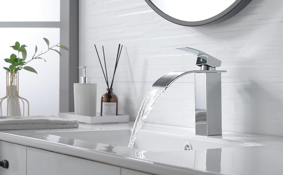 Rubinetto per bagno a cascata