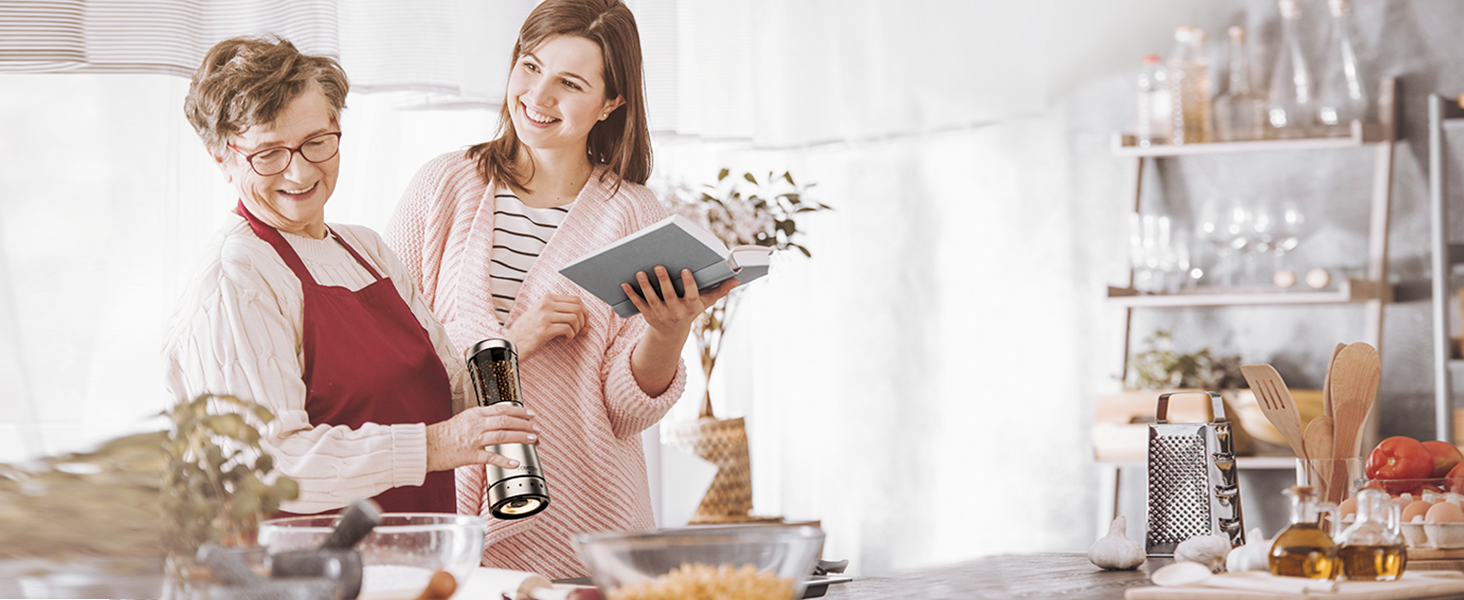 Electric Salt and Pepper Grinder