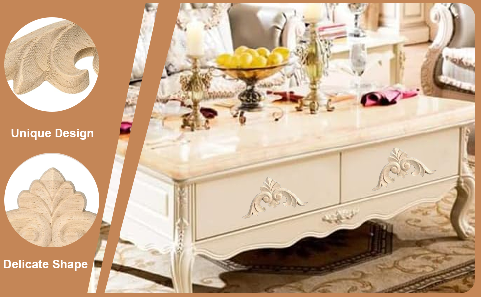 Le texte indique ? Design unique ? et ? Forme délicate ?. Console blanche ornée de style vintage avec des sculptures décoratives et des objets exposés sur le dessus.