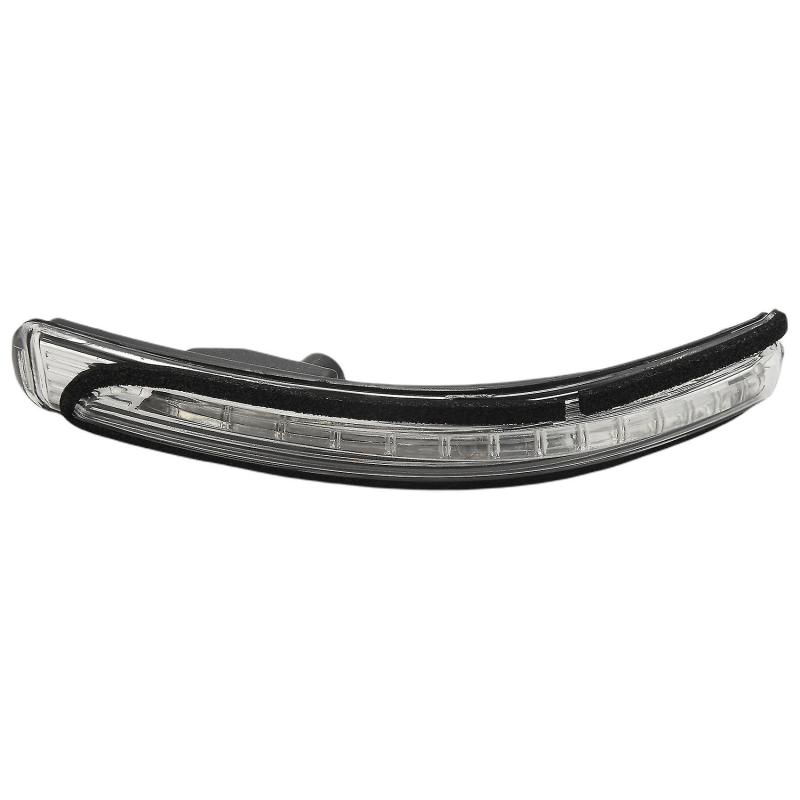 Détail du clignotant - matériau ABS noir et zone transparente