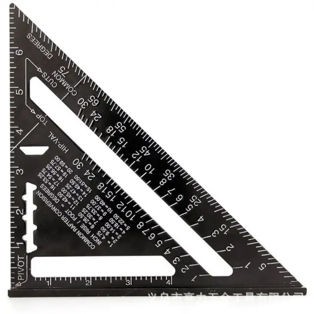 Règle triangulaire de menuisier