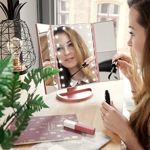 miroir lumineux led grossissant