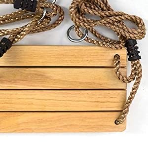 Balançoire en bois.