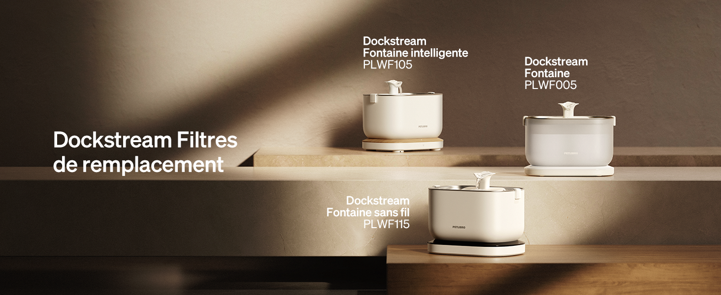 un ensemble de trois pots en céramique blanche et un pot sur une étagère.