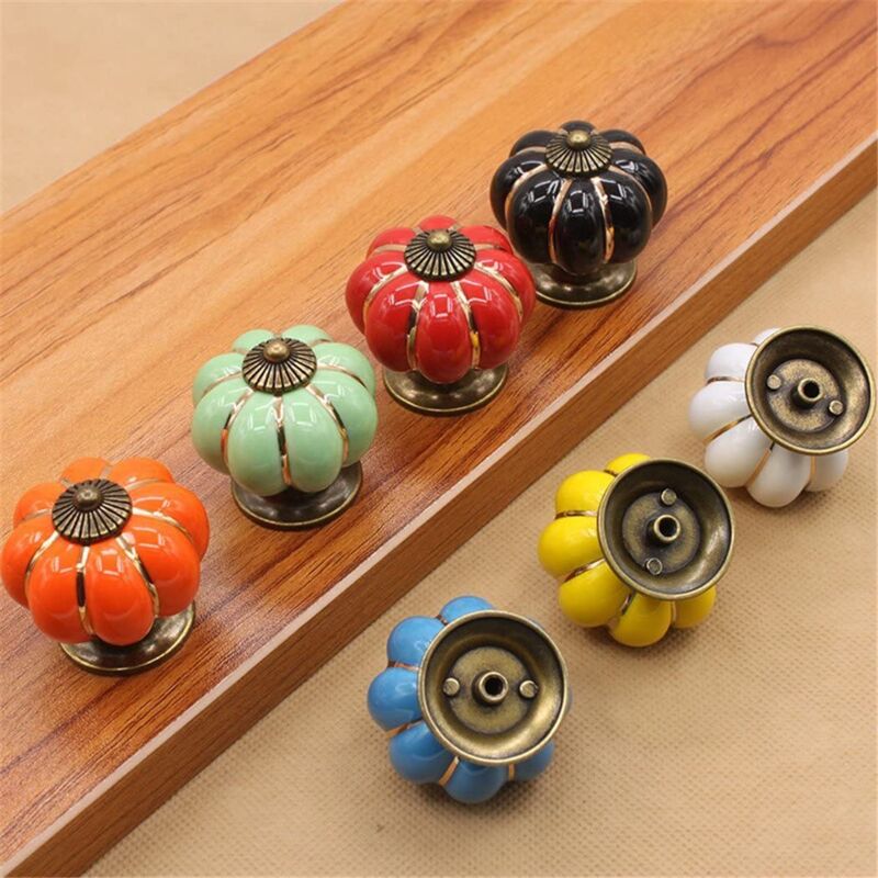 Stoex – Lot de 7 boutons de tiroir en céramique forme citrouille – Mélange de couleurs vives – Pour armoires et tiroirs – Fixation par vis 5mm - 5