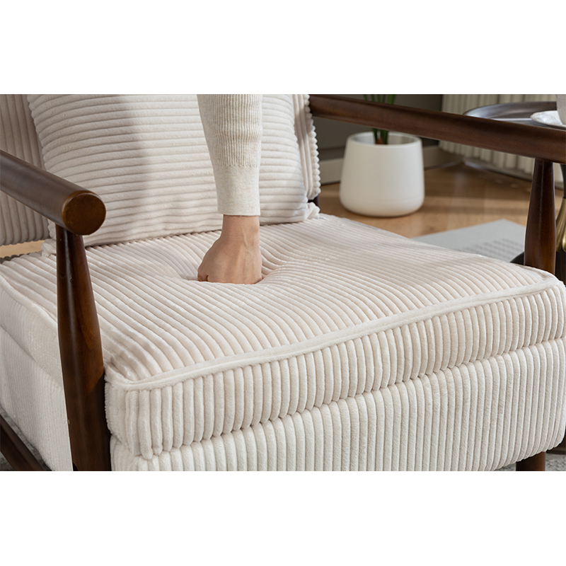 Fauteuil accent bois naturel vue latérale design