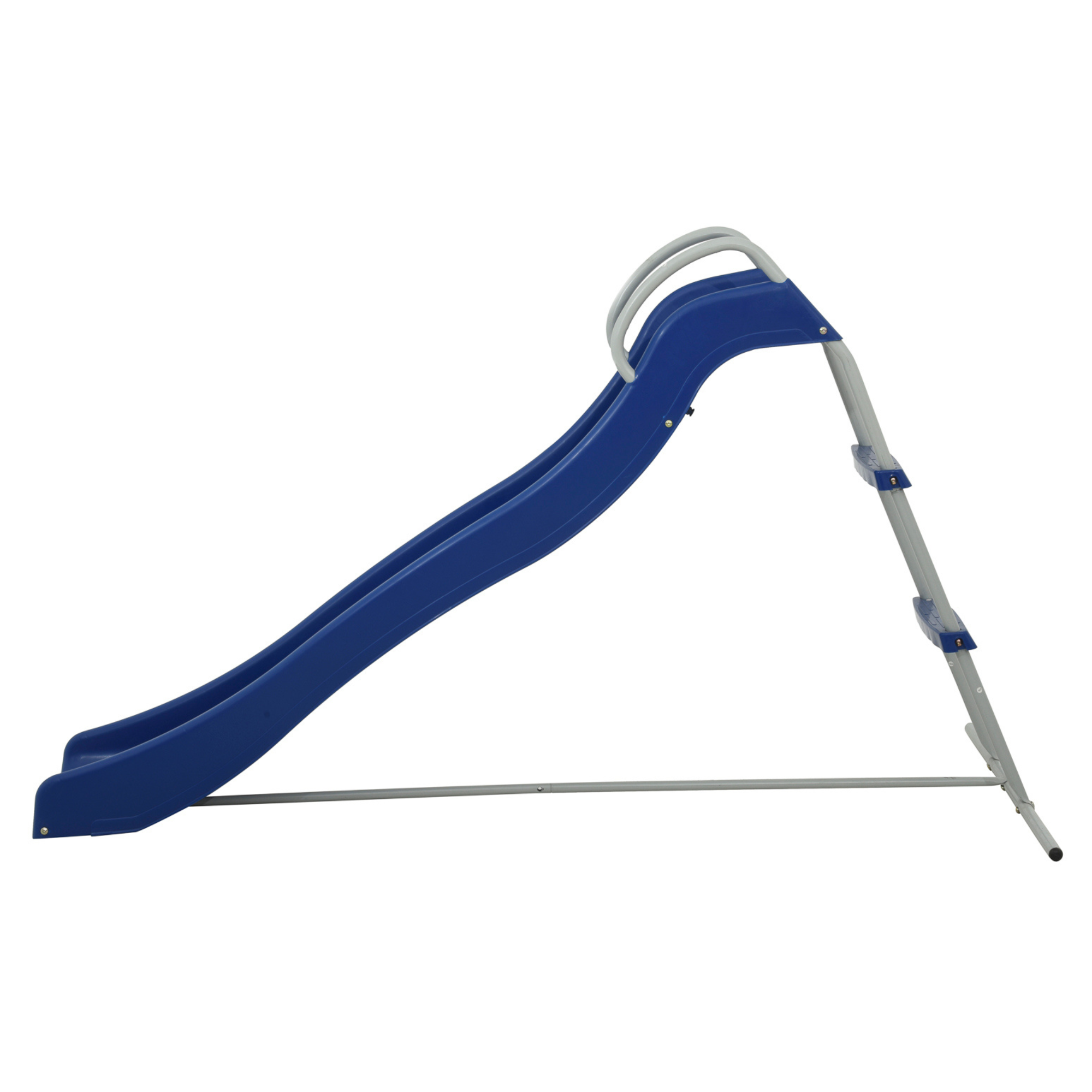 Toboggan en mode aquatique avec eau