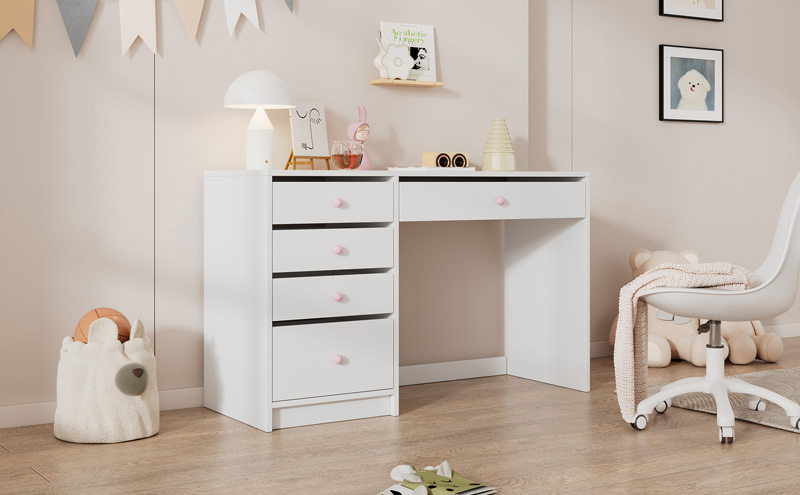Bureau blanc avec 5 tiroirs et poignées en céramique rose, adapté aux enfants et aux adultes