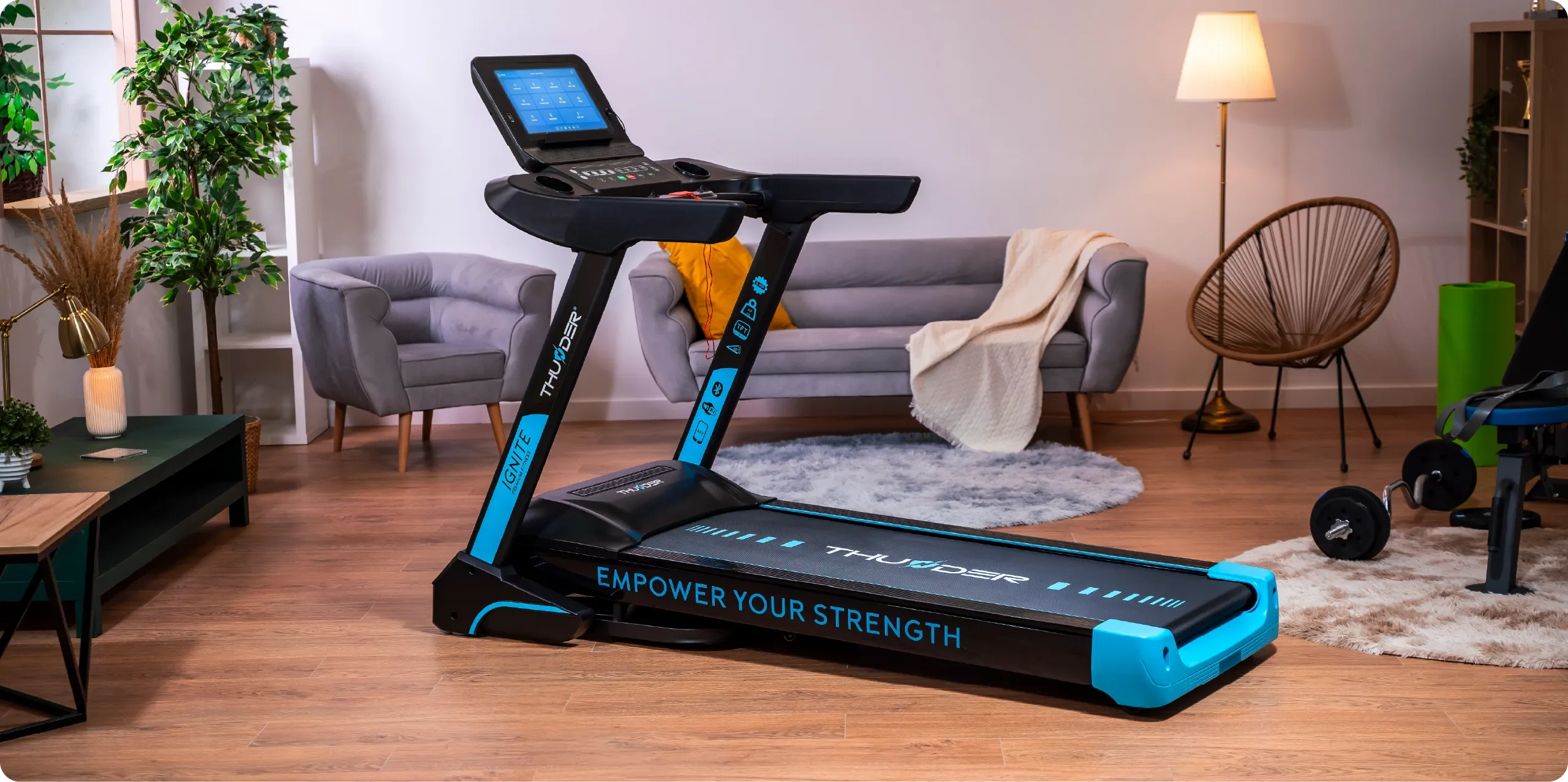 THUNDER IGNITE-S-TFT-BLACK elektrisches Laufband