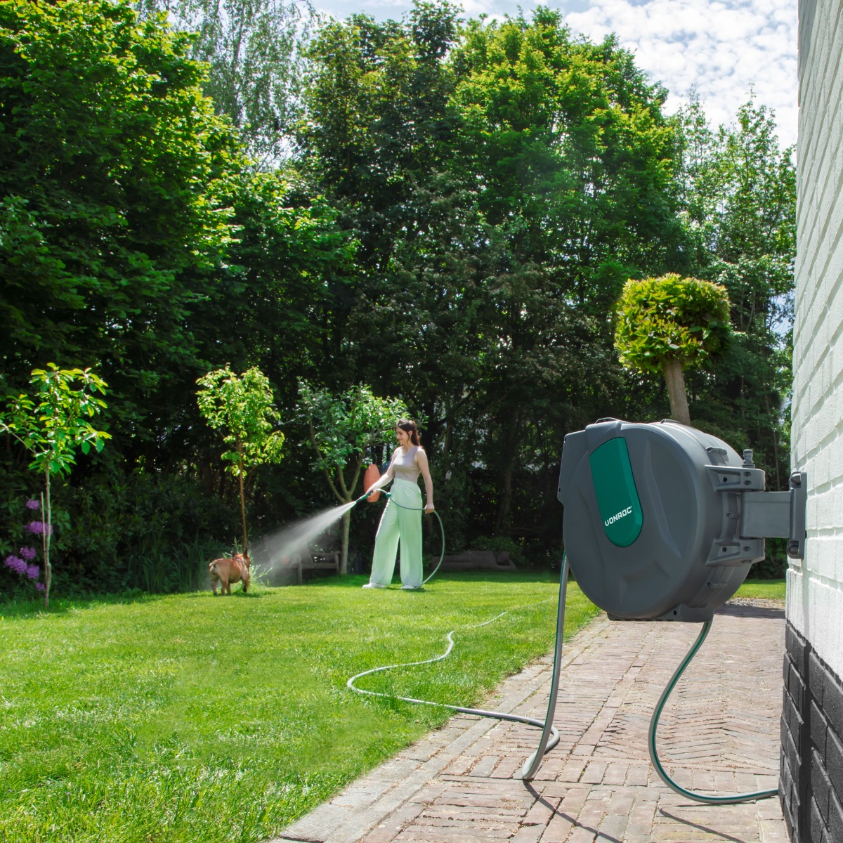 VONROC HR502XX Avvolgitubo retrattile automatico con tubo da 25m