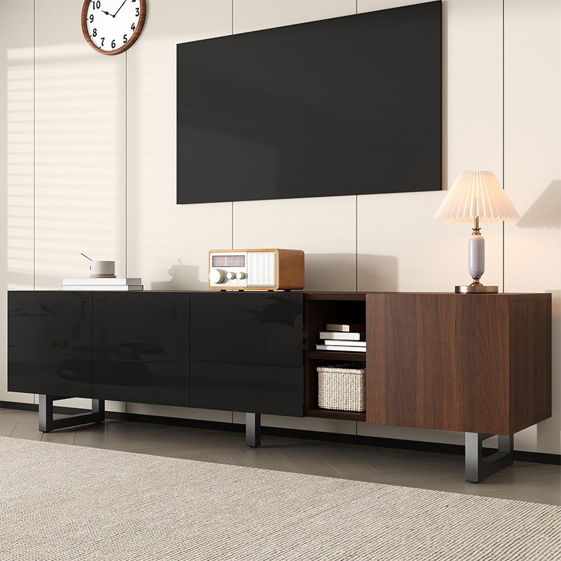 Meuble TV 180 cm 4 portes noir brillant et décor bois