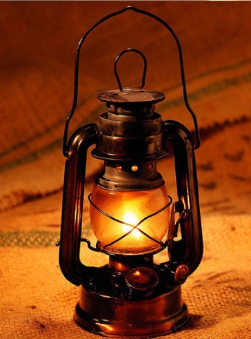 Lanterna Vintage A Cherosene 30cm - Lampada Da Tavolo Per Casa, Giardino E Campeggio (Bronzo) - Foto 2