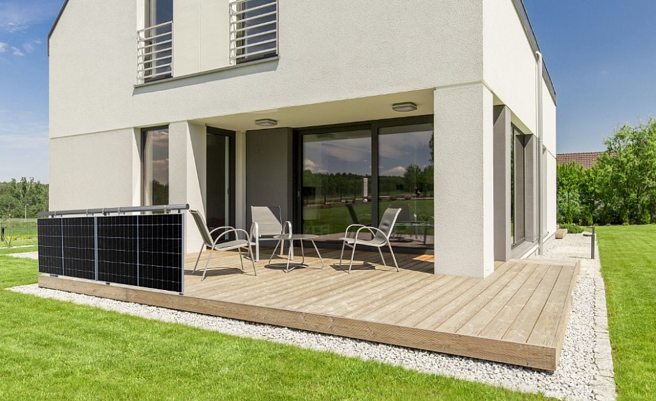 Zonnepanelen met accu en omvormer | Een goede combinatie