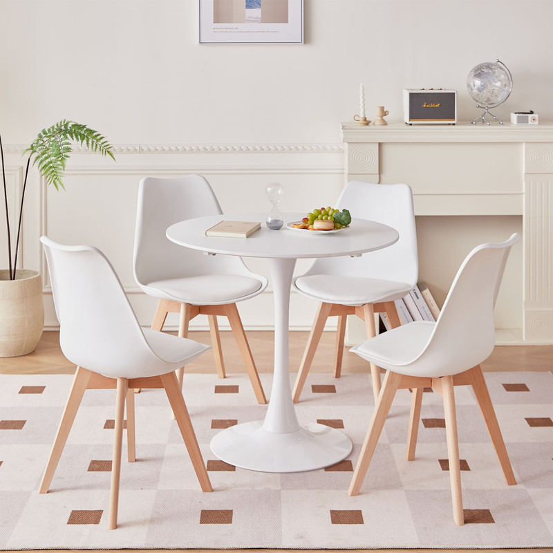 Spazio di lavoro o studio con set pranzo