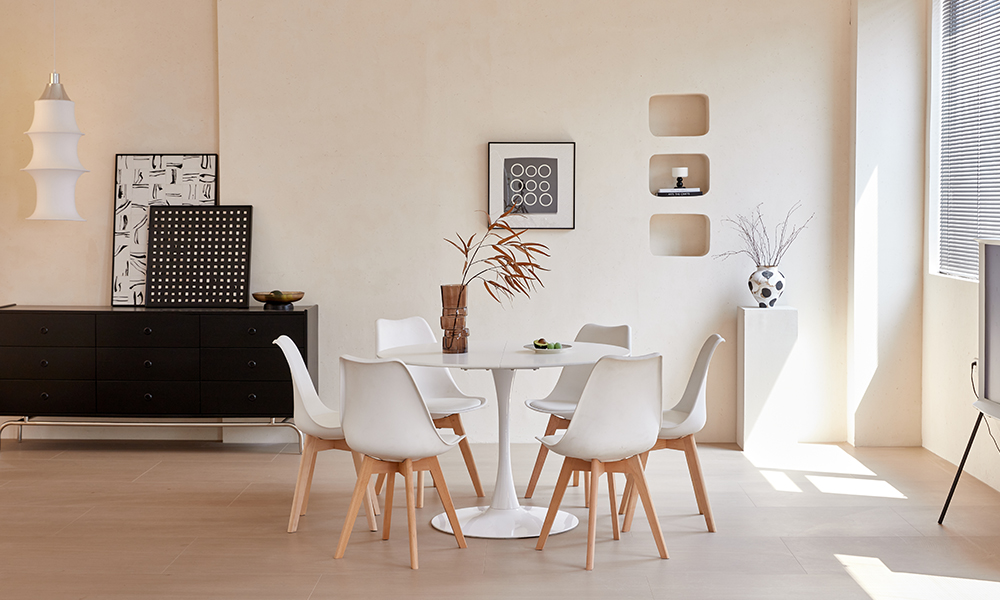 Ensemble table et 6 chaises scandinaves - vue d'ensemble