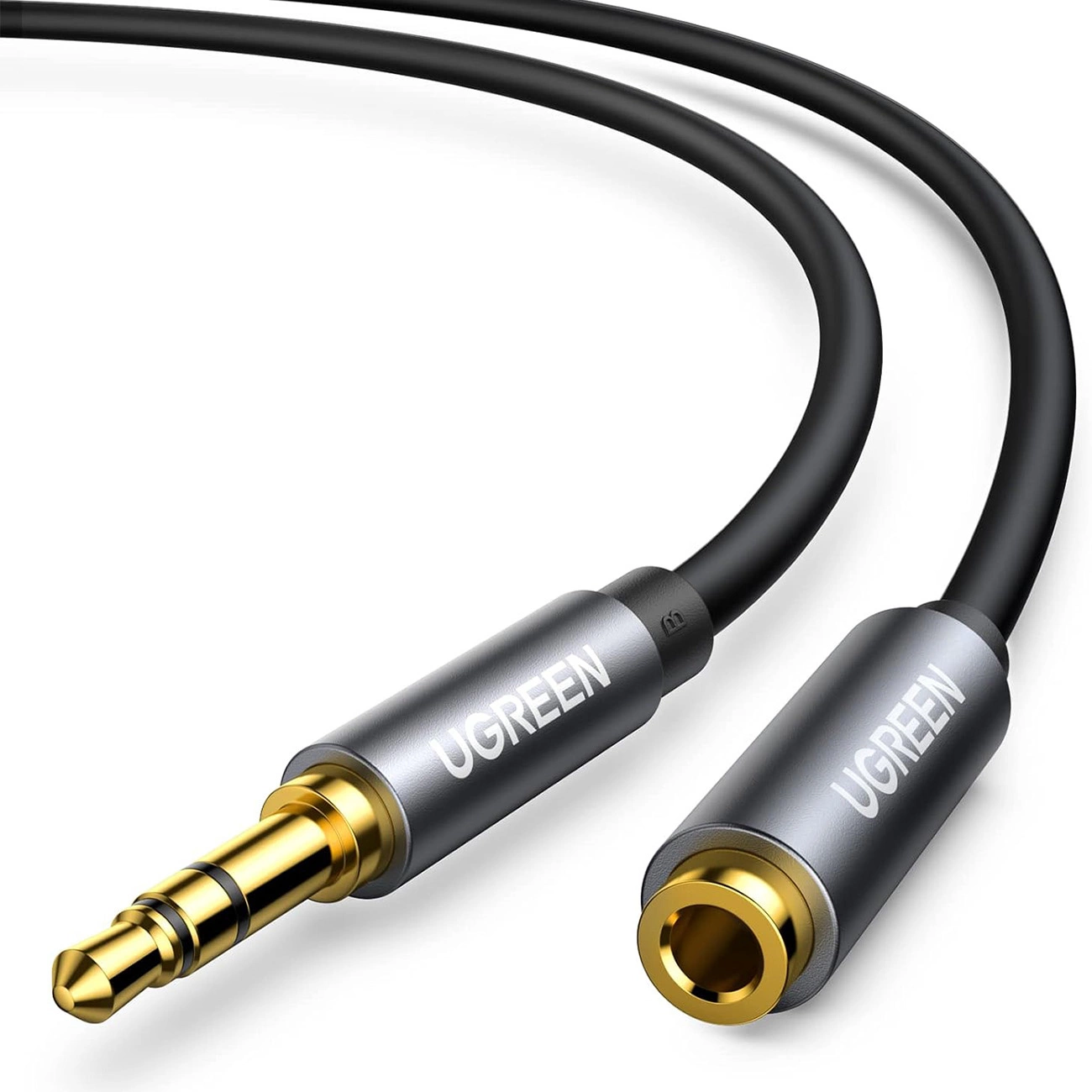 Cable Ugreen AV118 sobre fondo blanco