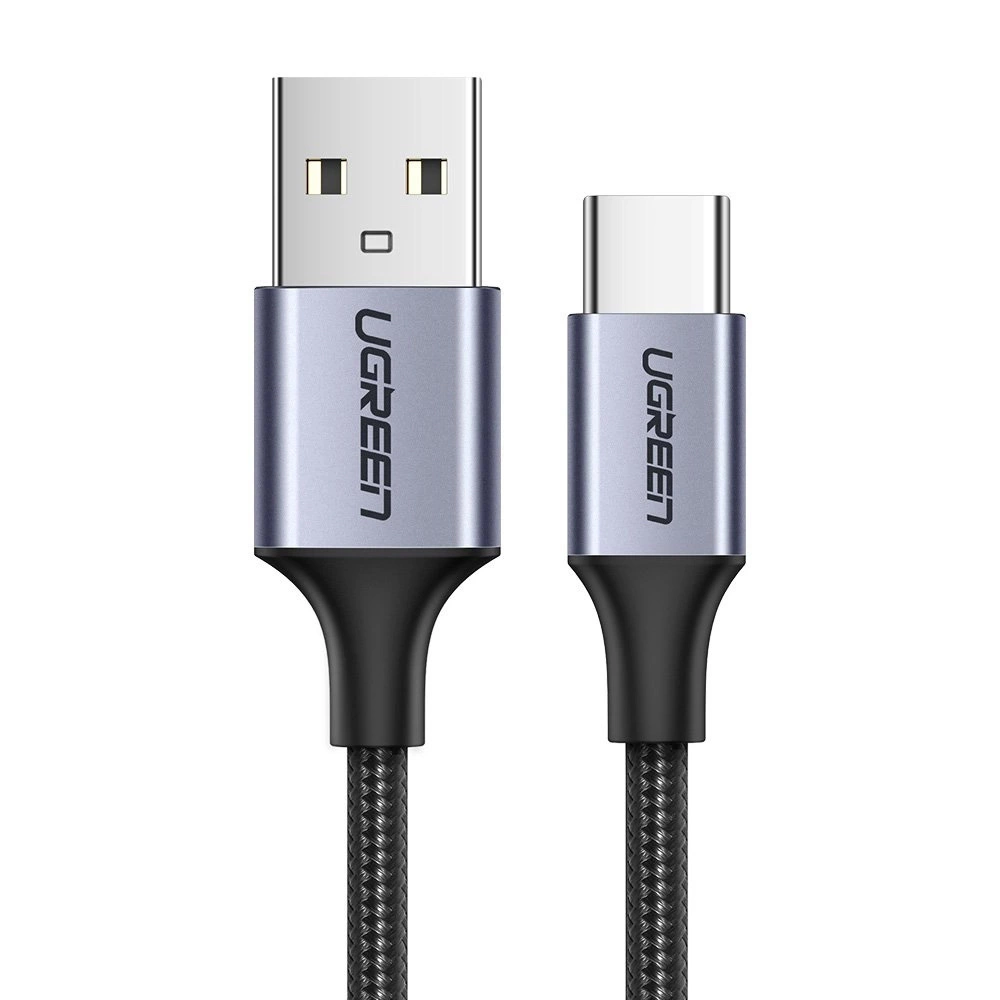Ugreen US288-Kabel auf weißem Hintergrund