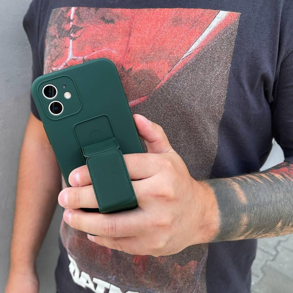 Die Wozinsky Kickstand Case Silikon-Handyhülle liegt angenehm in der Hand
