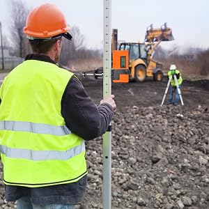 Mode pulsé à l'extérieur: ●Portée 40-50m avec détecteur laser LR-6RG ou LR635 (à acheter séparément) ●Le récepteur hautes performances enregistre vos lectures dans une plage allant de 40 à 50 m et émet l'accusé de réception non seulement visuellement mais également acoustiquement. ●Témoin de rappel en mode impulsion.
