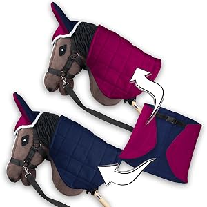 Graphic showing that the horse blanket is reversible and each side has a different colour