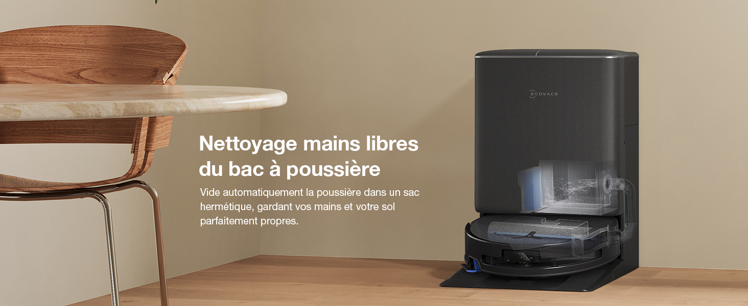 Aménagement de la pièce aux tons sombres avec un mobilier et un éclairage minimalistes, montrant différents angles de ce qui semble être un espace intérieur.