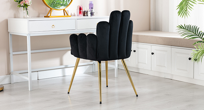 chaise avec accoudoirs