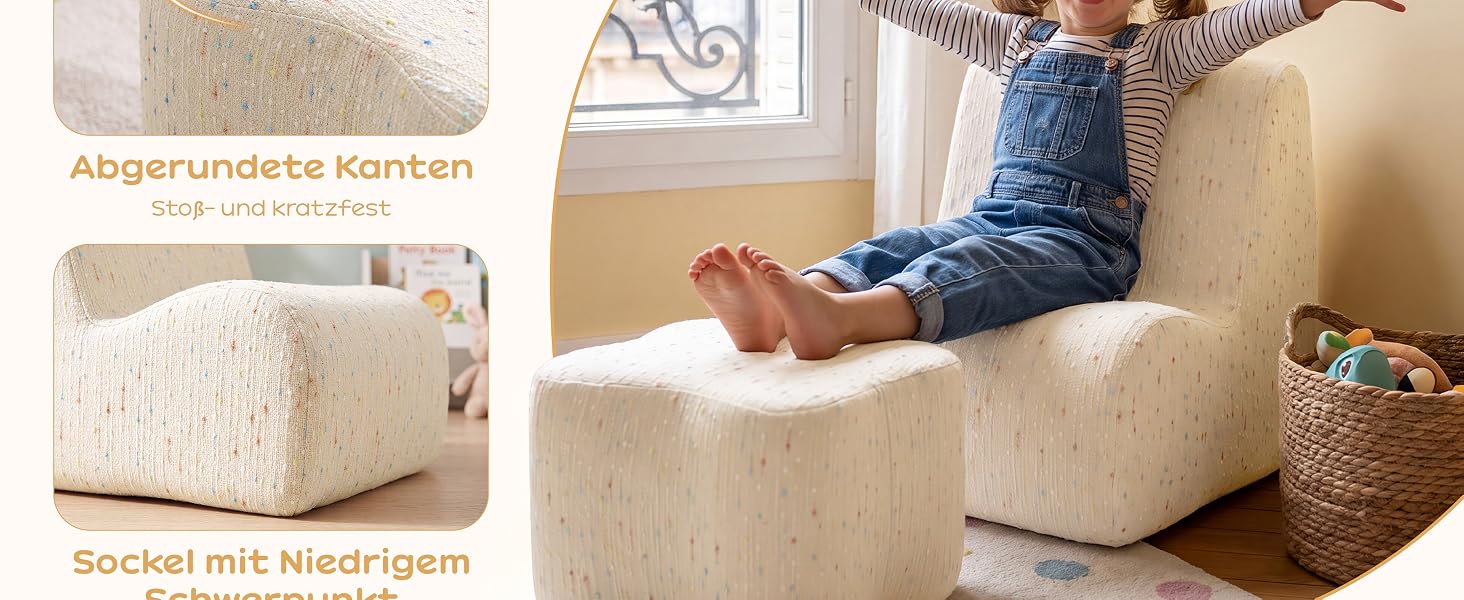 Beige/cremefarbenes, gepolstertes Bett oder Möbelstück für Haustiere, auf dem die Hand der Person liegt. Es zeichnet sich durch eine weiche Textur und Komfort aus.