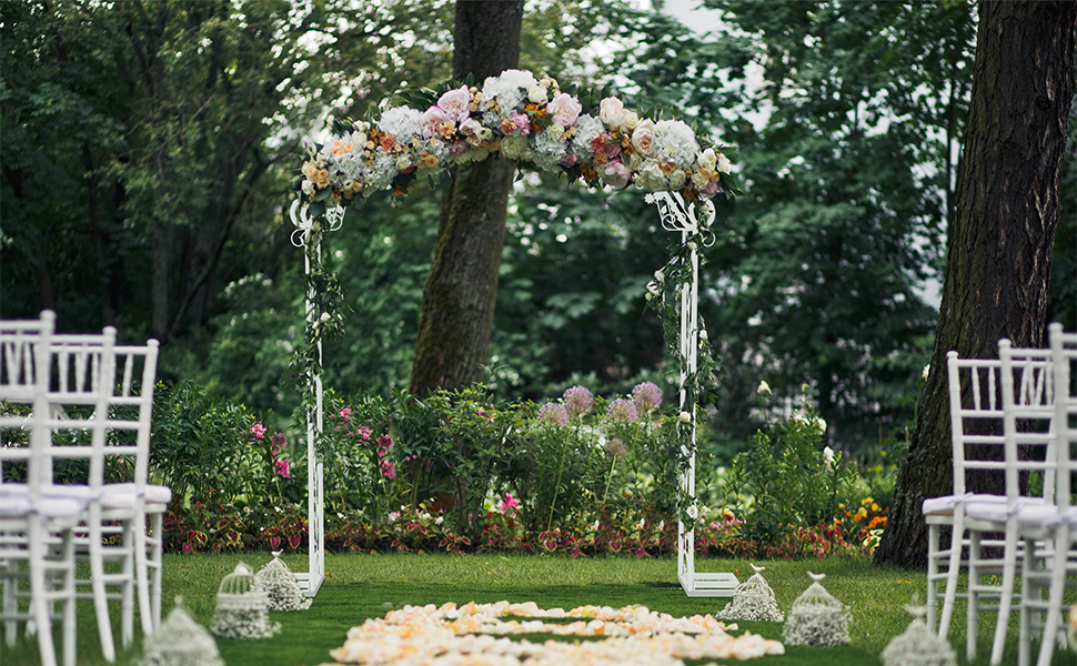 Arche de roses pour mariage