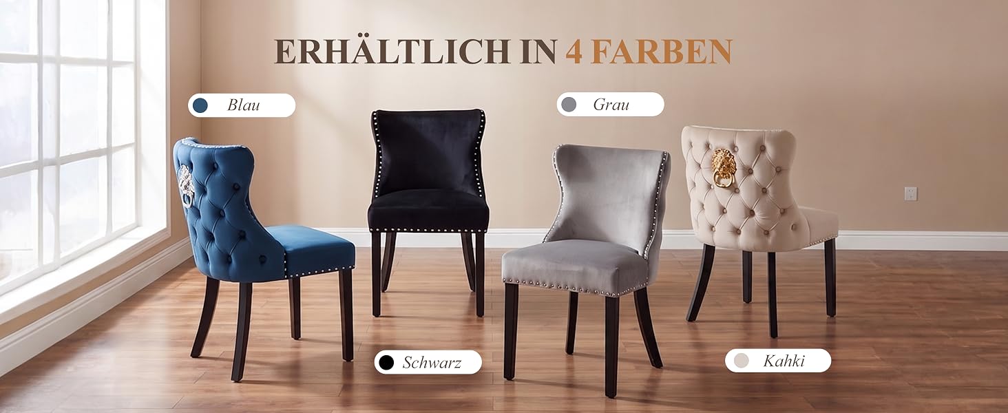 Der Text lautet „ERHÄLTLICH IN 4 FARBEN“. Innenraumszene mit vier gepolsterten Stühlen in verschiedenen Farben — Blau, Schwarz, Grau und Beige —, die an einer neutralen Wand mit Holzboden angeordnet sind.