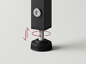 Pata o nivelador ajustable para muebles con base cuadrada negra y vástago metálico roscado, que se demuestra con un movimiento giratorio. Muestra el mecanismo para ajustar la altura.