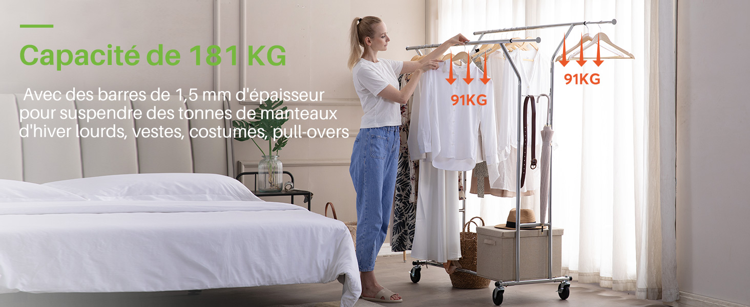 Le texte se lit comme suit : « Capacité de 15 à 18 kg ». Montre un porte-vêtements avec des vêtements dans une pièce lumineuse.