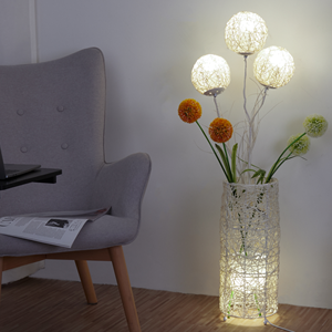 Lampada da Terra Moderna Piantana Decorativo con LED Fatto a Mano Rattan  Fiori Elegante Design - Lampada Atmosfera Creativo Stile Idilliaco per  Camera da Letto Divano Sala