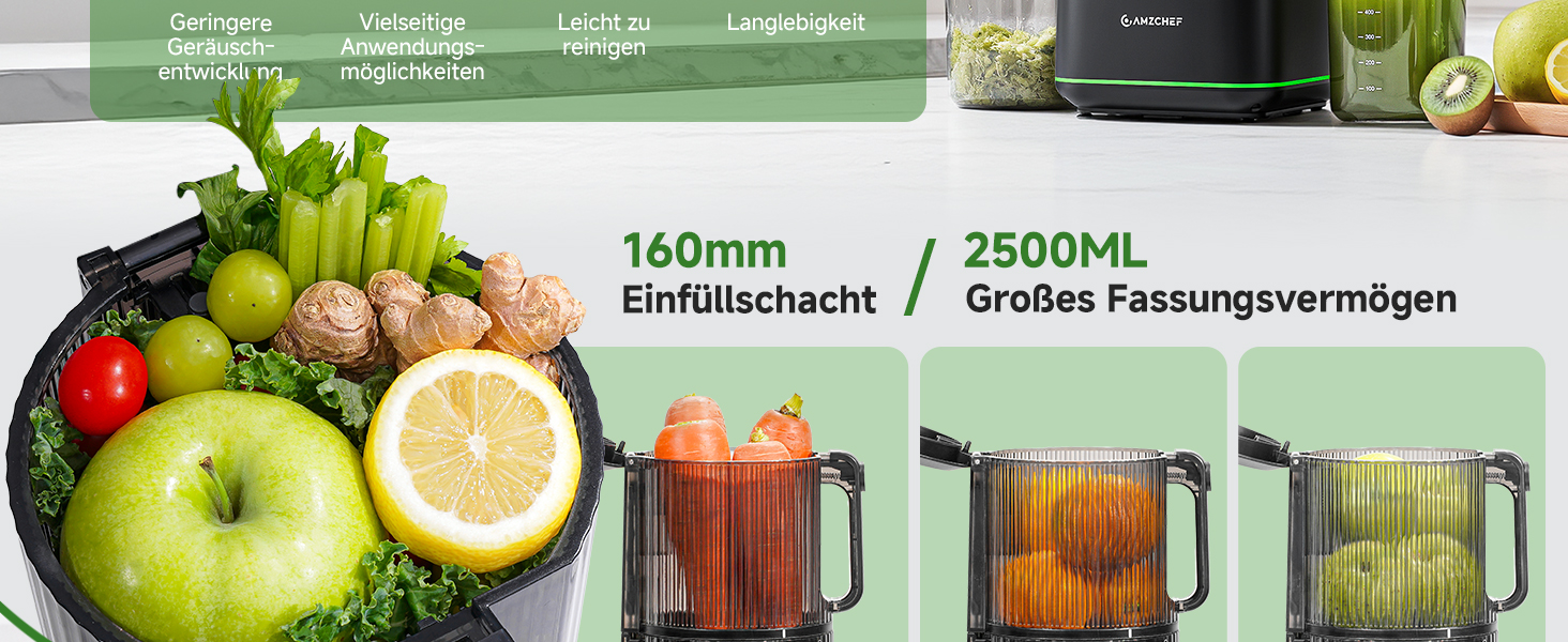 Der Text lautet „160mm Einfachschacht“ und „2500ML großes Fassungsvermögen“. Getränkekrug mit Messmarkierungen, die dunkle Flüssigkeit enthalten, umgeben von frischen Produkten wie Äpfeln und Kräutern auf weißer Oberfläche.
