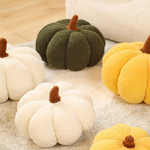 citrouille halloween en peluche