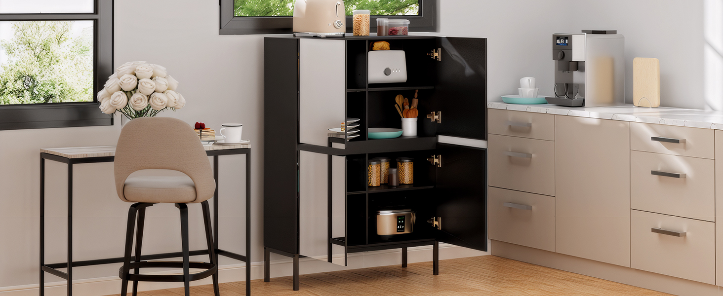 Moderna disposizione dei mobili per l'home office che mostra scrivania, contenitori e sedia bianchi minimali in un ambiente pulito e ben illuminato.