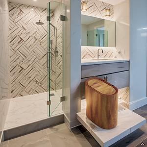 Basureros de baño con tapa