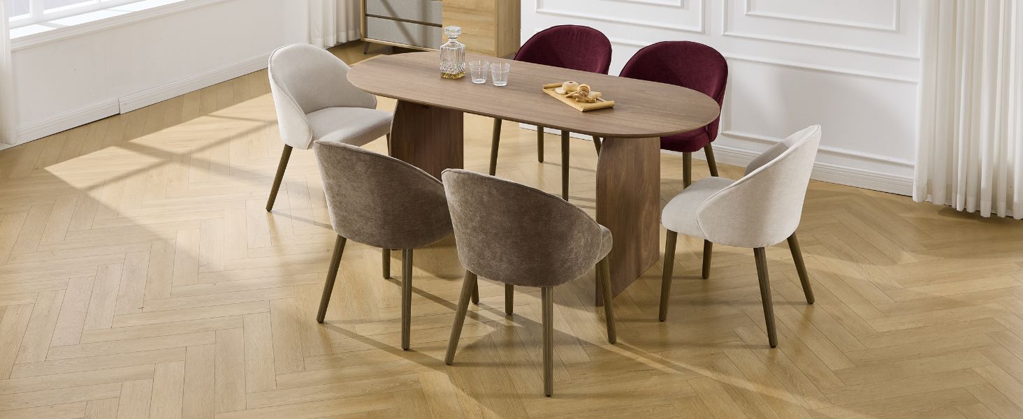 Identisches Bild wie Bild 5: Moderne Essgruppe mit ovalem Holztisch und sechs gepolsterten Stühlen in Weiß, Grau und Burgunderrot.