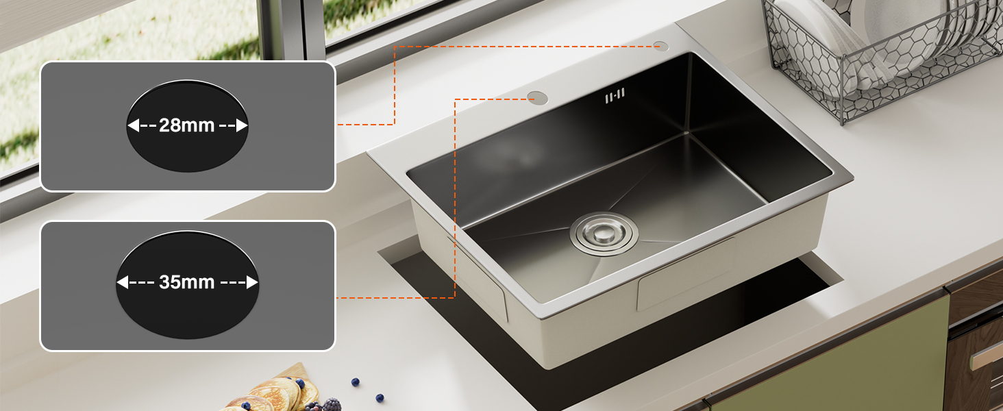 Série d'images montrant l'interface d'un appareil intelligent avec des symboles d'intégration Alexa et des écrans liés à la cuisine/à la cuisine.