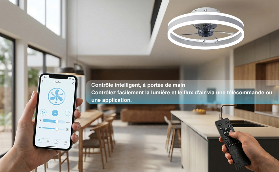 Le texte se lit comme suit : « Contrôle intelligent à portée de main. Contrôlez facilement la lumière et le flux d'air via une recommandation ou une application. » Smartphone affichant une interface de commande à côté d'un plafonnier LED circulaire illuminé dans une salle à manger moderne.