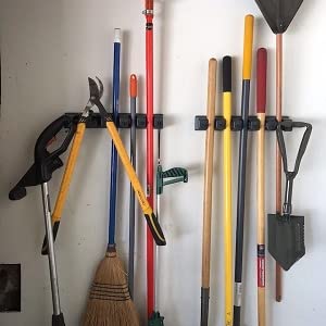 Actualizar estante para escobas