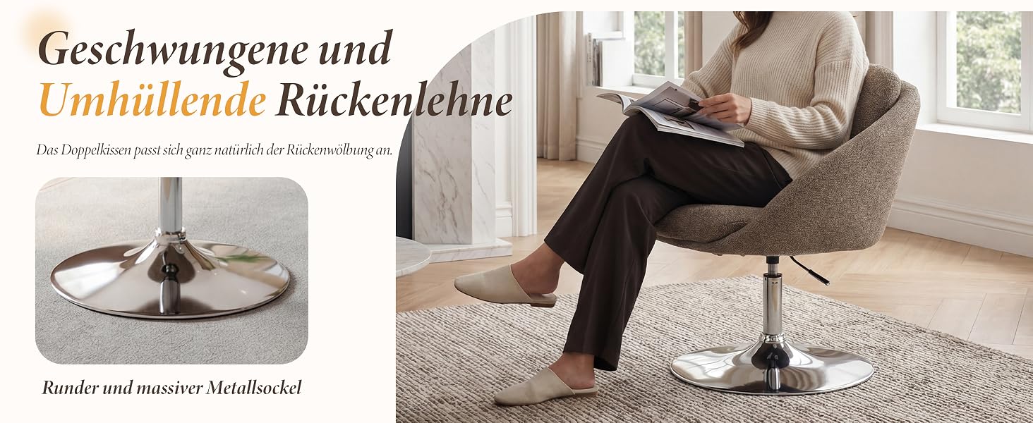 Der Text lautet „Geschwungene und Umhüllende Rückenelehne“. Innenfoto, das einen modernen Drehstuhl mit geschwungener Rückenlehne in einer Wohnzimmerumgebung zeigt.