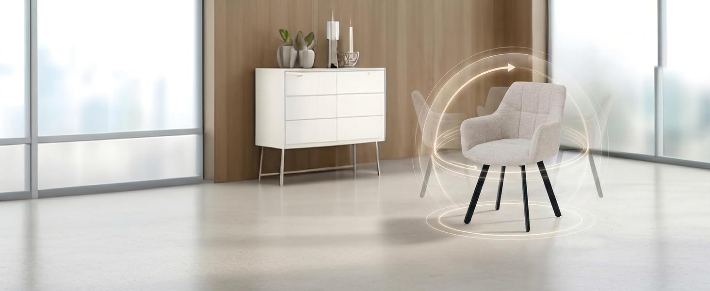 Aménagement intérieur moderne comprenant une commode blanche avec accessoires de table, une chaise en acrylique transparent avec pieds en métal et des fenêtres allant du sol au plafond.