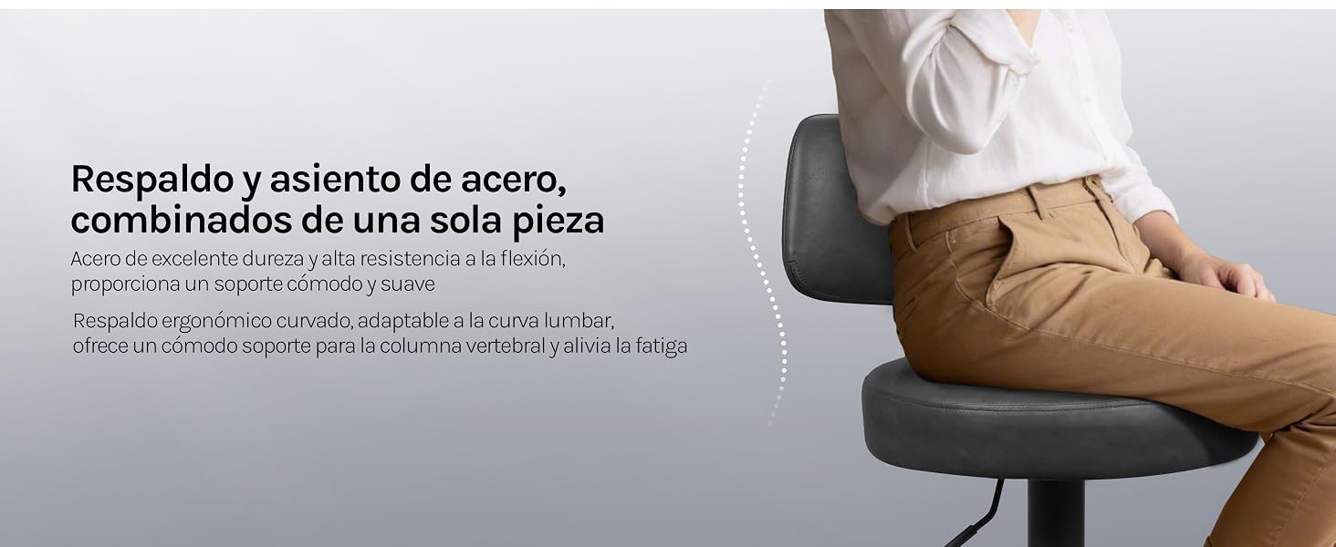 El texto dice «Respaldo y asiento de acorn, combinados de una sola pieza». Persona sentada en una silla vista desde un lado, con un diseño integrado de respaldo y cojín del asiento.