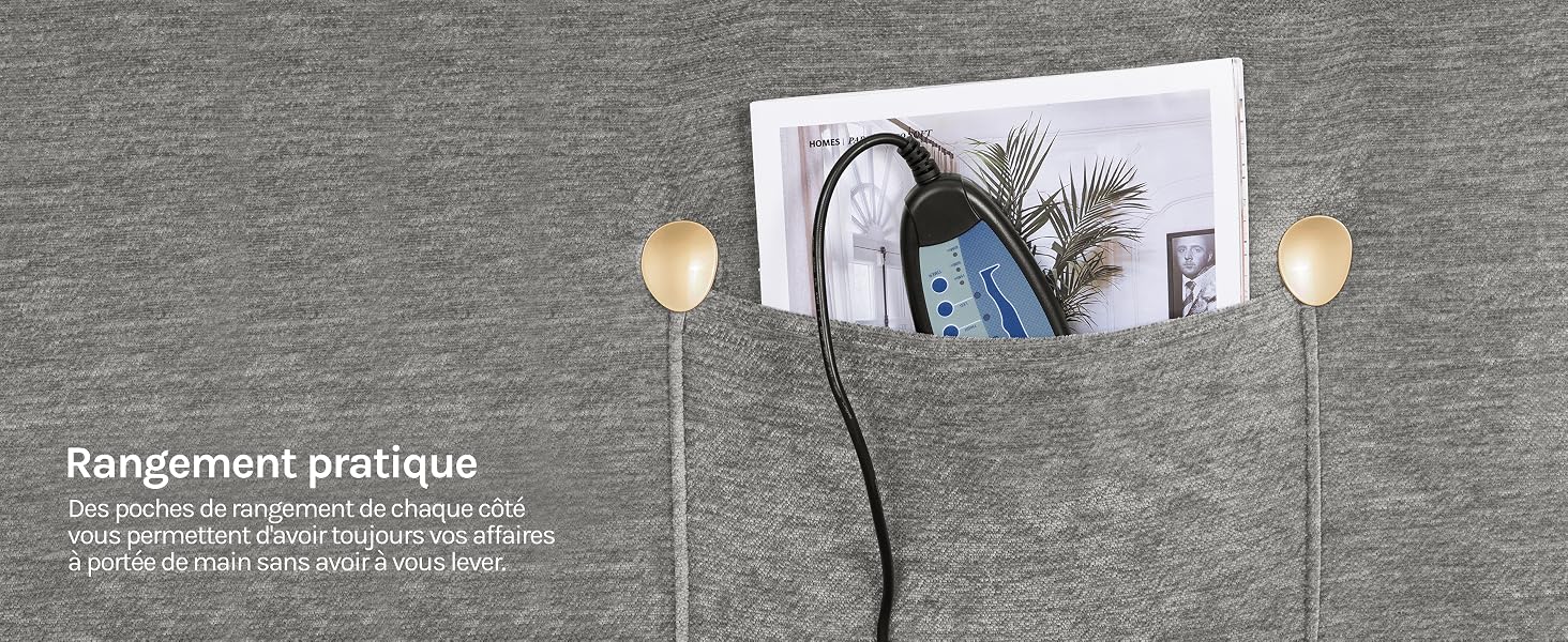 Le texte se lit comme suit : « Rangement pratique » (français). Pose plate montrant une boîte de rangement en tissu gris contenant des écouteurs bleus, des écouteurs blancs, des câbles de charge et des accessoires soigneusement organisés sur fond textile gris.